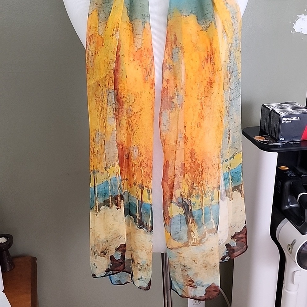 Lightweight Abstract Print Oblong Scarf - Picture 2 of 5